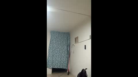 wildboy_53 online show from 01-09-26, 08:06