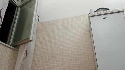 Snapshot of wilddope chatting on 11-04-25, 09:25 the alpha man online show from 11-04-25, 09:25