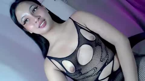 wildest_dream1 online show from 11-10-25, 06:18