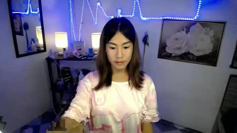 Snapshot of wildflowermitch chatting on 10-21-25, 03:57 Mitch online show from 10-21-25, 03:57