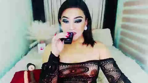 Snapshot of wildhotivana chatting on 09-10-25, 10:21 ivana online show from 09-10-25, 10:21