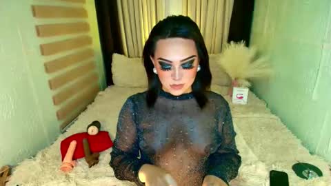 Snapshot of wildhotivana chatting on 09-24-25, 03:43 ivana online show from 09-24-25, 03:43