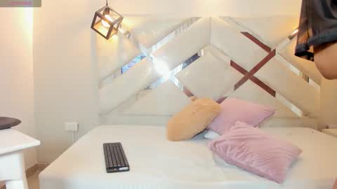 Kitty online show from 02-12-26, 05:13