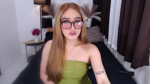 Snapshot of wildsassy0719 chatting on 01-05-25, 08:42 shea online show from 01-05-25, 08:42