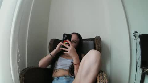 Wild Strawberry online show from 01-16-25, 06:27