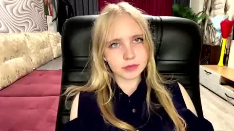 Snapshot of wilhelminafraker chatting on 06-14-26, 09:11 Anny online show from 06-14-26, 09:11