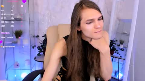 Will My schedule for this week Monday Tuesday ThursdaySaturday online show from 12-14-25, 09:41