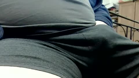 Snapshot of willcoyote chatting on 01-14-26, 04:12 Willy online show from 01-14-26, 04:12