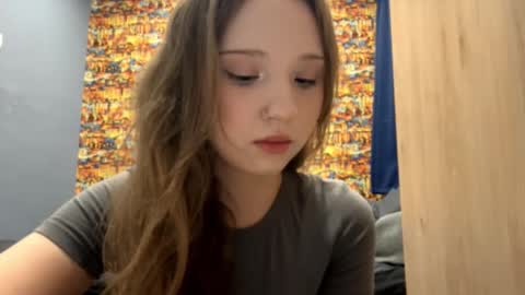 Snapshot of willenasow chatting on 01-11-26, 07:08 Olivia online show from 01-11-26, 07:08