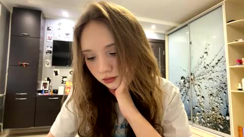 Snapshot of willenasow chatting on 02-27-26, 03:01 Olivia online show from 02-27-26, 03:01
