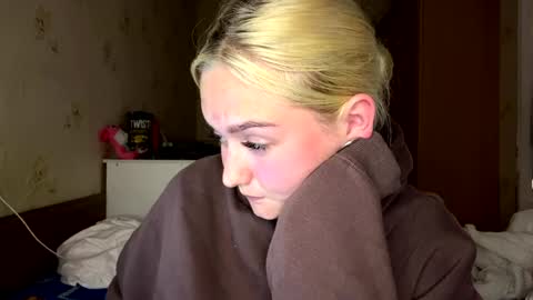 Snapshot of willettealfiero chatting on 06-03-26, 05:18 Sophia online show from 06-03-26, 05:18