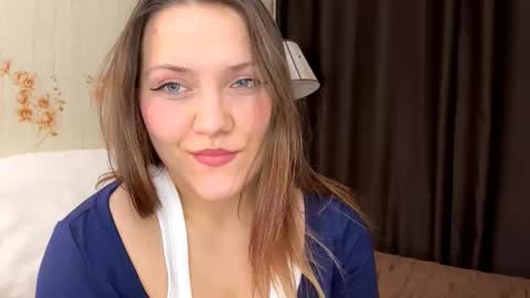 Snapshot of willetteplato chatting on 02-05-26, 05:17 Adele online show from 02-05-26, 05:17