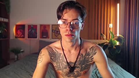 William online show from 04-03-26, 01:42