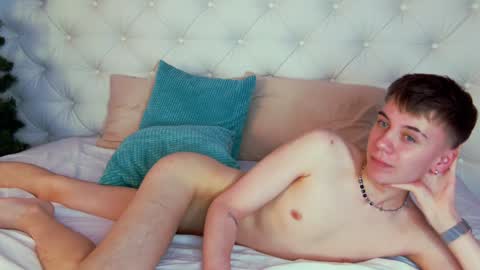 Snapshot of william_ross chatting on 01-15-25, 03:22 will online show from 01-15-25, 03:22