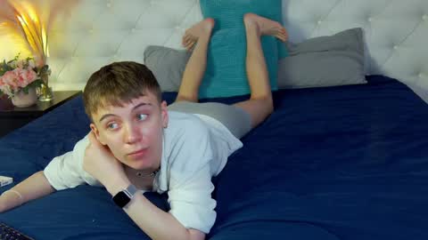 Snapshot of william_ross chatting on 01-24-25, 01:13 will online show from 01-24-25, 01:13