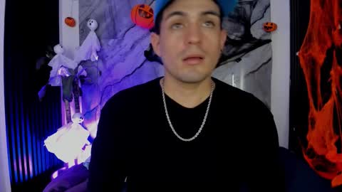 William Steel online show from 10-22-25, 04:24