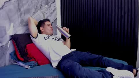 William Steel online show from 11-14-25, 04:22