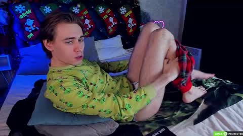 William online show from 12-14-25, 03:45