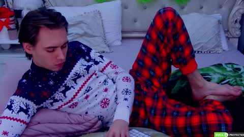 Snapshot of williamdyson chatting on 12-20-25, 03:24 William online show from 12-20-25, 03:24