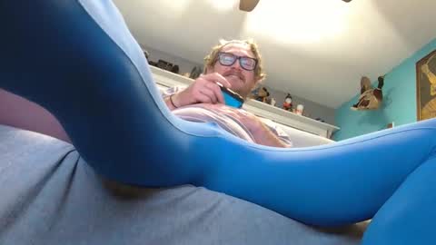 William online show from 04-19-26, 07:40