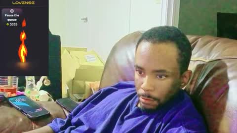 Snapshot of willie0201 chatting on 11-23-25, 08:36 YaBoyTJ online show from 11-23-25, 08:36