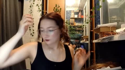 Snapshot of willodeanheitner chatting on 02-15-26, 08:05 Phoebe online show from 02-15-26, 08:05