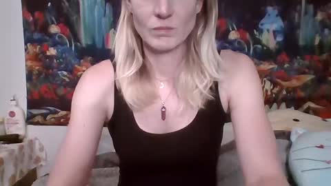 Snapshot of willowxo223 chatting on 06-30-26, 01:06 willowxo223 online show from 06-30-26, 01:06