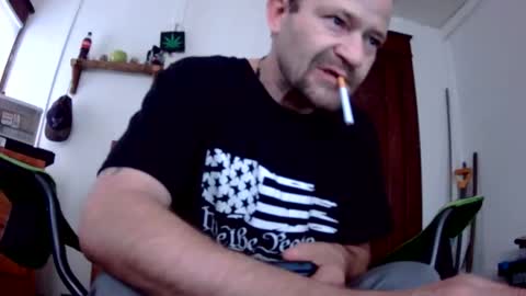 Snapshot of willydogg83 chatting on 04-12-26, 12:10 willydogg83 online show from 04-12-26, 12:10