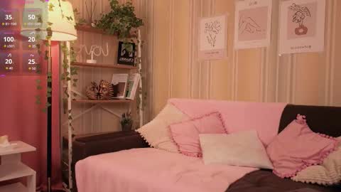 Winaria online show from 09-14-25, 04:33