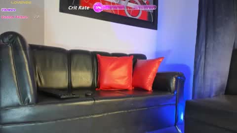 Snapshot of winderling chatting on 01-10-26, 07:59 winderling online show from 01-10-26, 07:59