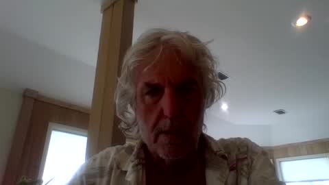 Snapshot of winedog2020 chatting on 03-13-26, 01:18 Gundja Man online show from 03-13-26, 01:18