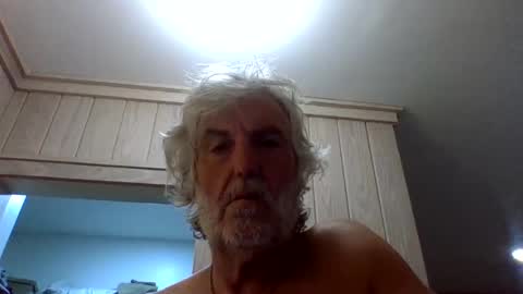 Snapshot of winedog2020 chatting on 03-22-26, 03:32 Gundja Man online show from 03-22-26, 03:32