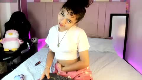  Winnifer Gonzalez  online show from 03-08-25, 04:56