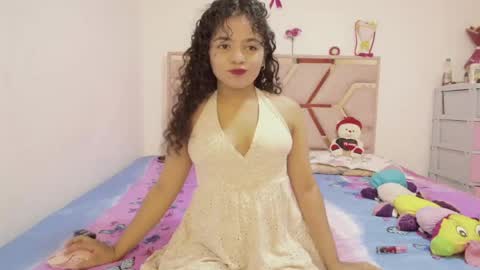 Snapshot of winnifer_gonzalez chatting on 05-26-26, 03:46 Winnifer Gonzalez online show from 05-26-26, 03:46