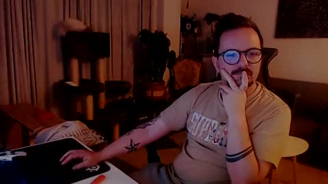 Snapshot of winnydepooh chatting on 01-24-25, 09:05 cream36 online show from 01-24-25, 09:05