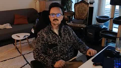 Snapshot of winnydepooh chatting on 11-07-25, 03:23 cream36 online show from 11-07-25, 03:23