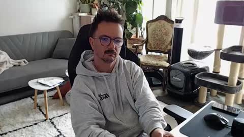 Snapshot of winnydepooh chatting on 11-10-25, 01:54 cream36 online show from 11-10-25, 01:54