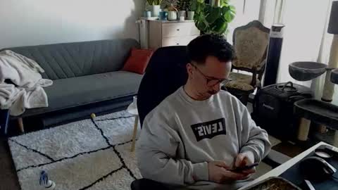 Snapshot of winnydepooh chatting on 12-05-25, 10:57 cream36 online show from 12-05-25, 10:57