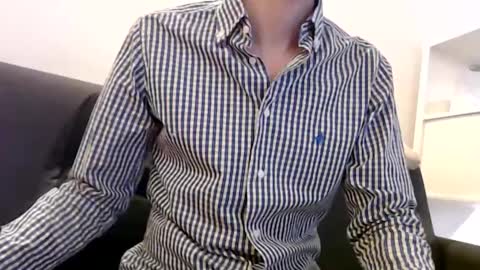 Snapshot of winston1414 chatting on 05-11-26, 06:27 JanCloud online show from 05-11-26, 06:27