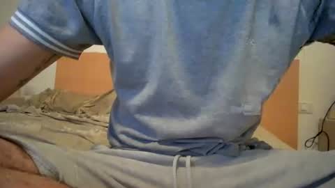 Snapshot of winston1414 chatting on 07-16-26, 08:04 JanCloud online show from 07-16-26, 08:04