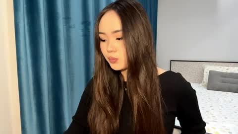 Amina online show from 04-06-26, 03:13