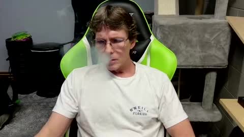 Snapshot of wirehead1970 chatting on 11-23-25, 04:01 wirehead1970 online show from 11-23-25, 04:01