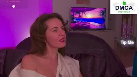 Witch in Silk online show from 09-18-25, 05:59