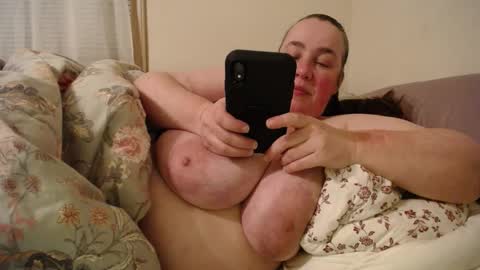 Annie online show from 02-25-25, 04:57