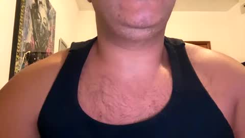 Snapshot of witebull83 chatting on 12-22-24, 04:48 Witebull online show from 12-22-24, 04:48