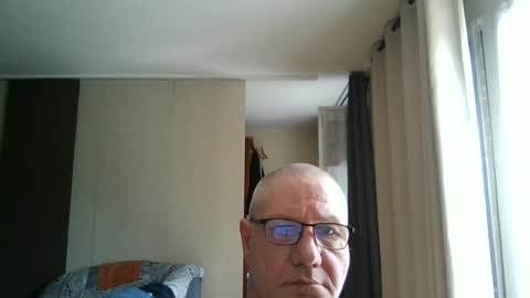 Snapshot of wixer1970 chatting on 06-21-26, 02:19 wixer1970 online show from 06-21-26, 02:19
