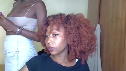 girlie o online show from 01-10-25, 05:37