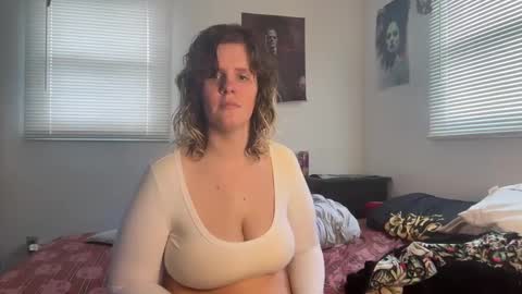 Snapshot of wldntulik2no chatting on 02-05-25, 05:20 Moth online show from 02-05-25, 05:20