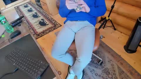 Snapshot of wobbleon chatting on 03-10-25, 08:23 Gobbleon online show from 03-10-25, 08:23