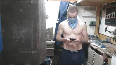 Snapshot of wolf021221 chatting on 12-21-25, 03:08 wolf021221 online show from 12-21-25, 03:08